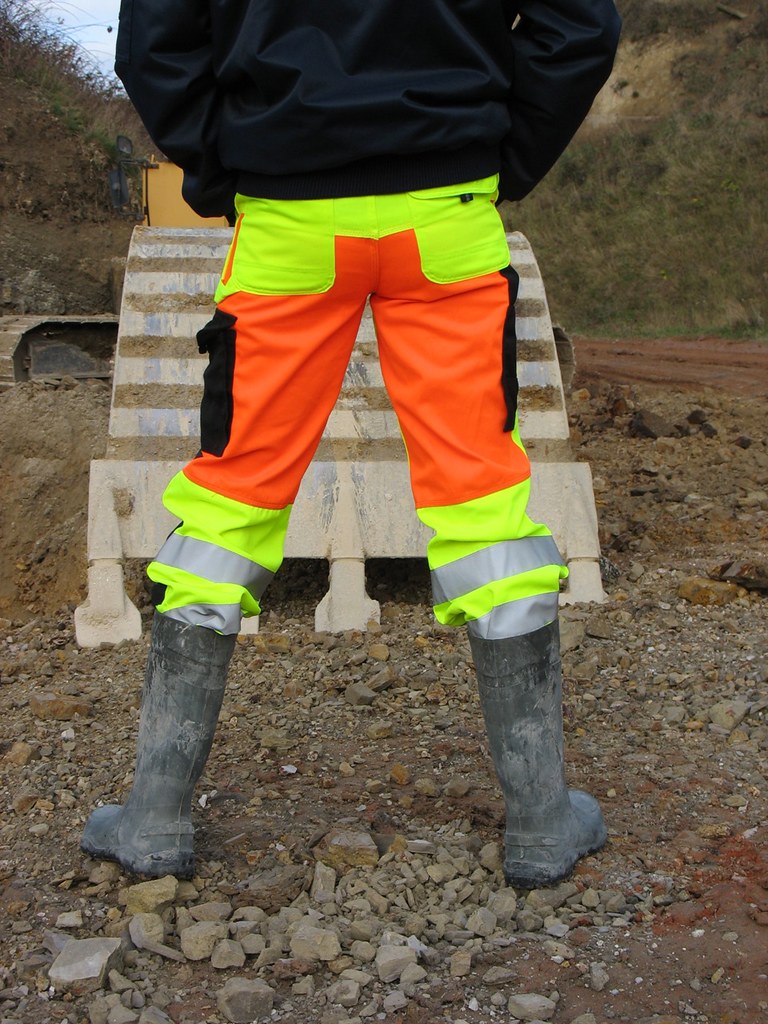 Dunlop Purofort+ and WorkZone pants Noraboots Flickr