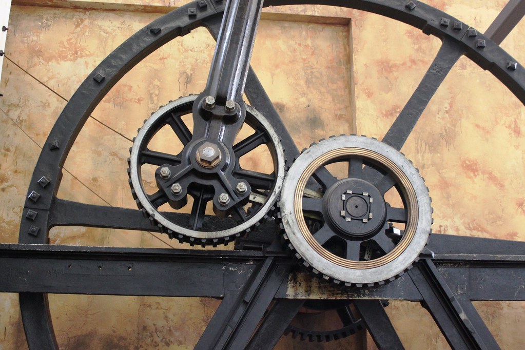 Gear wheels IMG_8894 Gear wheels at the Powerhouse Museum,… OZinOH Flickr