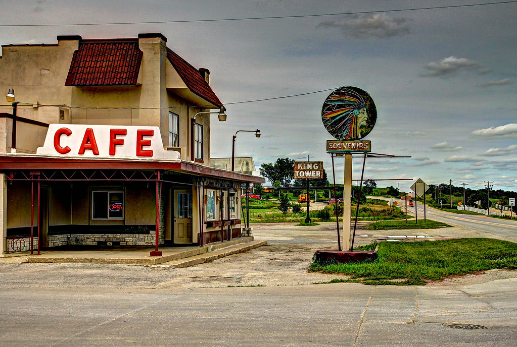 Another take on King Tower Halfway between Chicago and Oma… Flickr