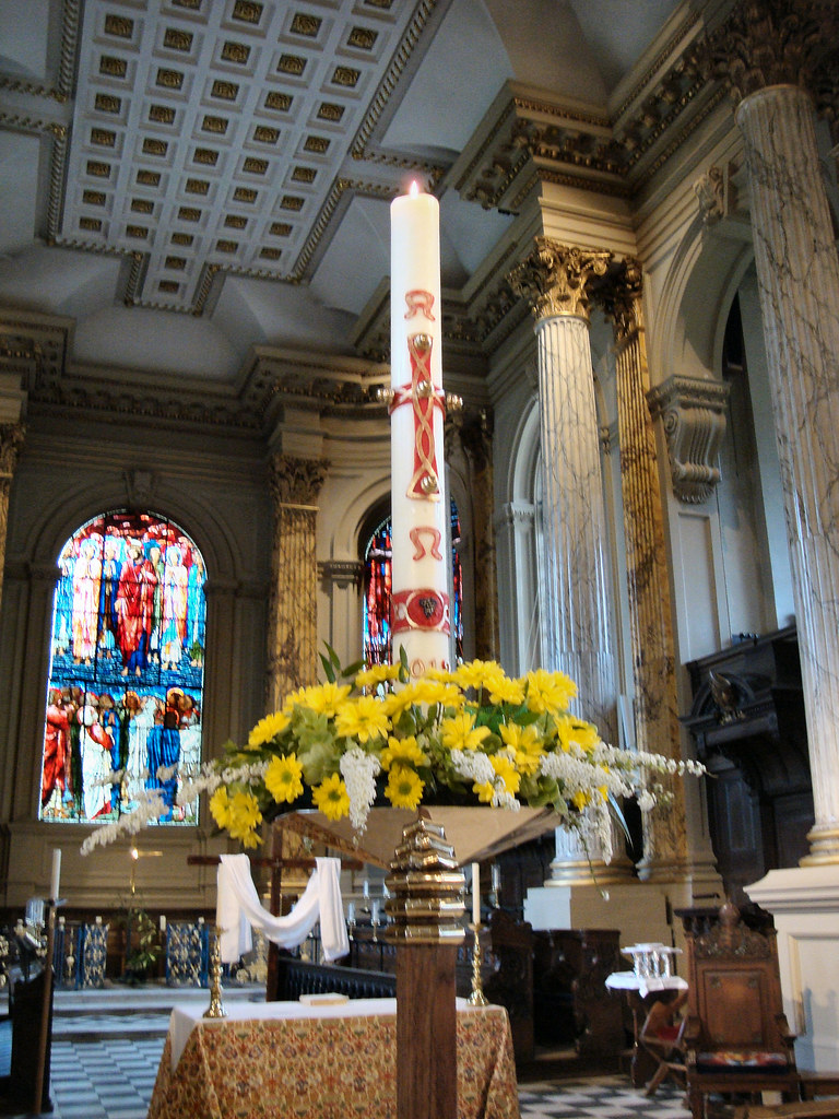 Paschal (Easter) candle. Birmingham Cathedral. 8 April 201… Flickr