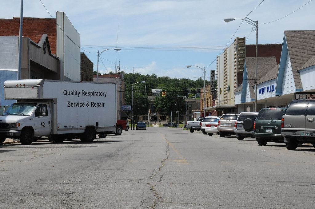 20120105OCAMW0438 The sun shines on downtown Poteau, OK… Flickr