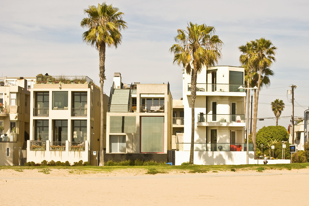 Venice Beach houses Grace Lau Flickr
