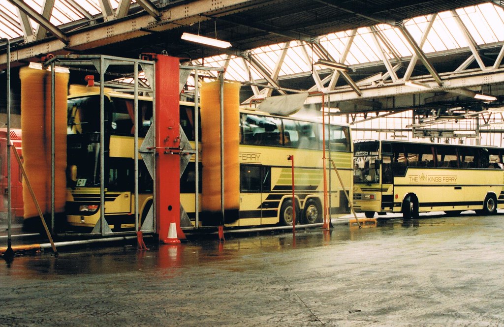 Walworth Bus Garage "The Wash" Late 80's washing the commu… Flickr