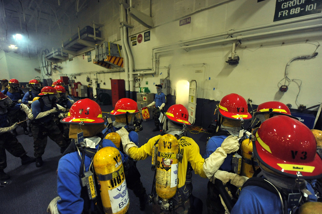 120525NMH885017 YOKOSUKA, Japan (May 25, 2012) Sailors … Flickr