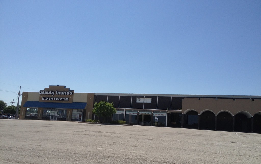 Kroger White Oak Plaza Shopping Center Blue Springs, MO Flickr