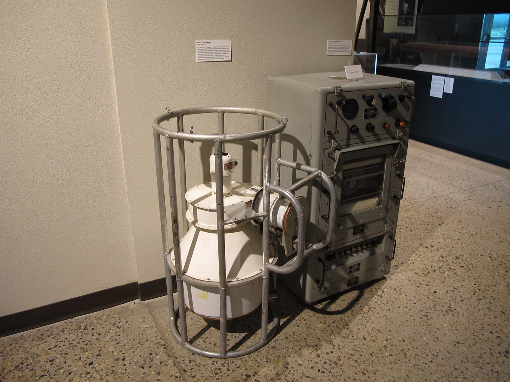 Direct Flow Sampler and US Navy Radiosonde Unit National M… Flickr