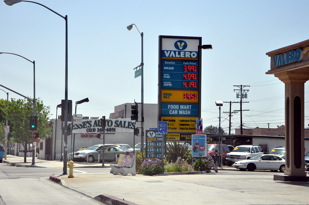 VALERO GASOLINE STATION EAST LOS ANGELES, CALIFORNIA Flickr