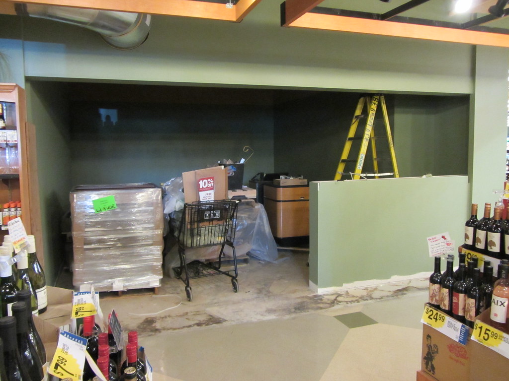 QFC Liquor The small space in QFC on Broadway where the li… Flickr