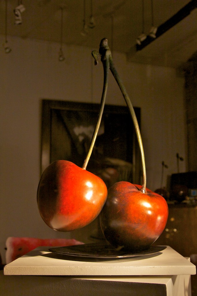 in Paris Cherry sculpture Walking near Notre Dame, and o… Flickr