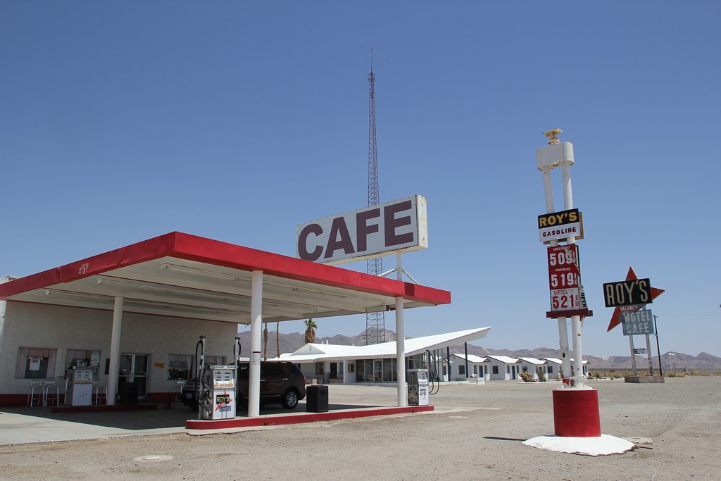Amboy Roy's Cafe Gas Station jshyun Flickr