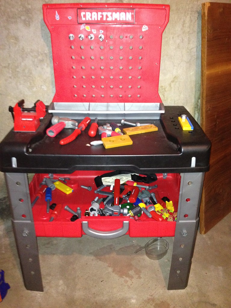 Toy Tool Bench Craftsman This plastic Craftsman tool bench… Flickr