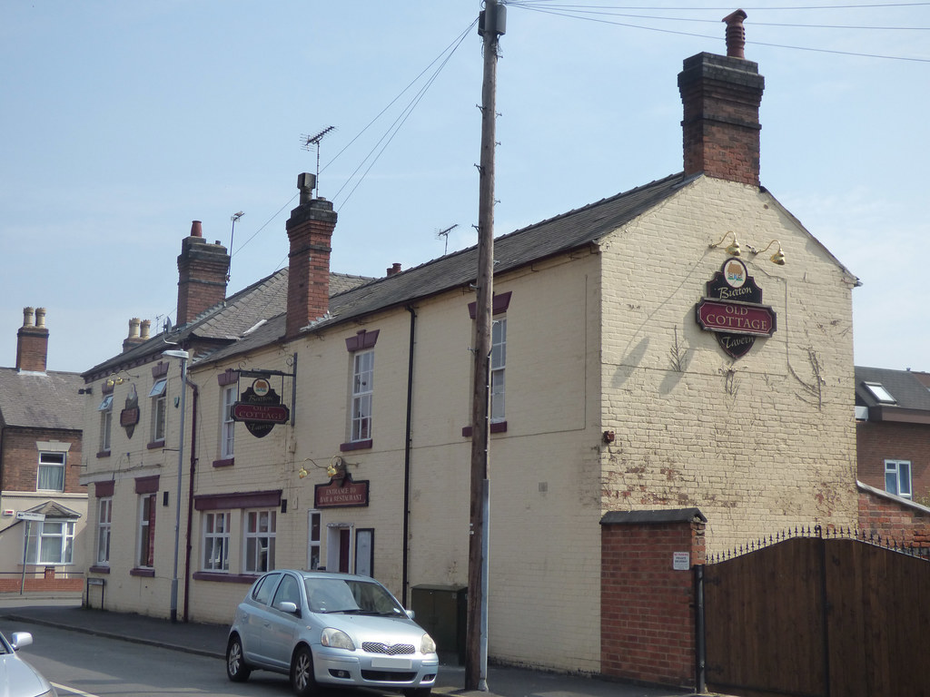 Burton Old Cottage Tavern Rangemore Street, Burton upon … Flickr