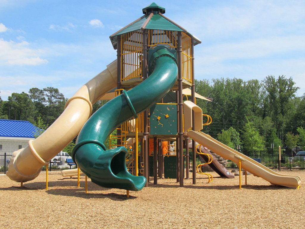 Hickory Hills Opening 20120511 004 After a major renovatio… Flickr