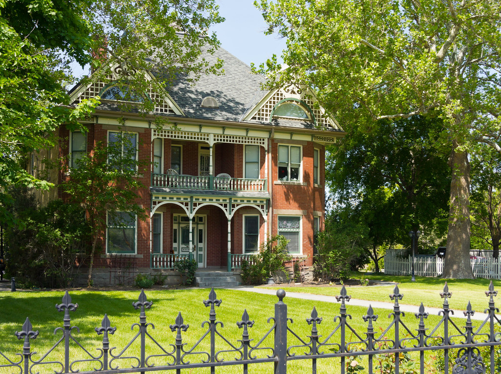Folk Victorian House Built in 1898, the granite rock for t… Flickr