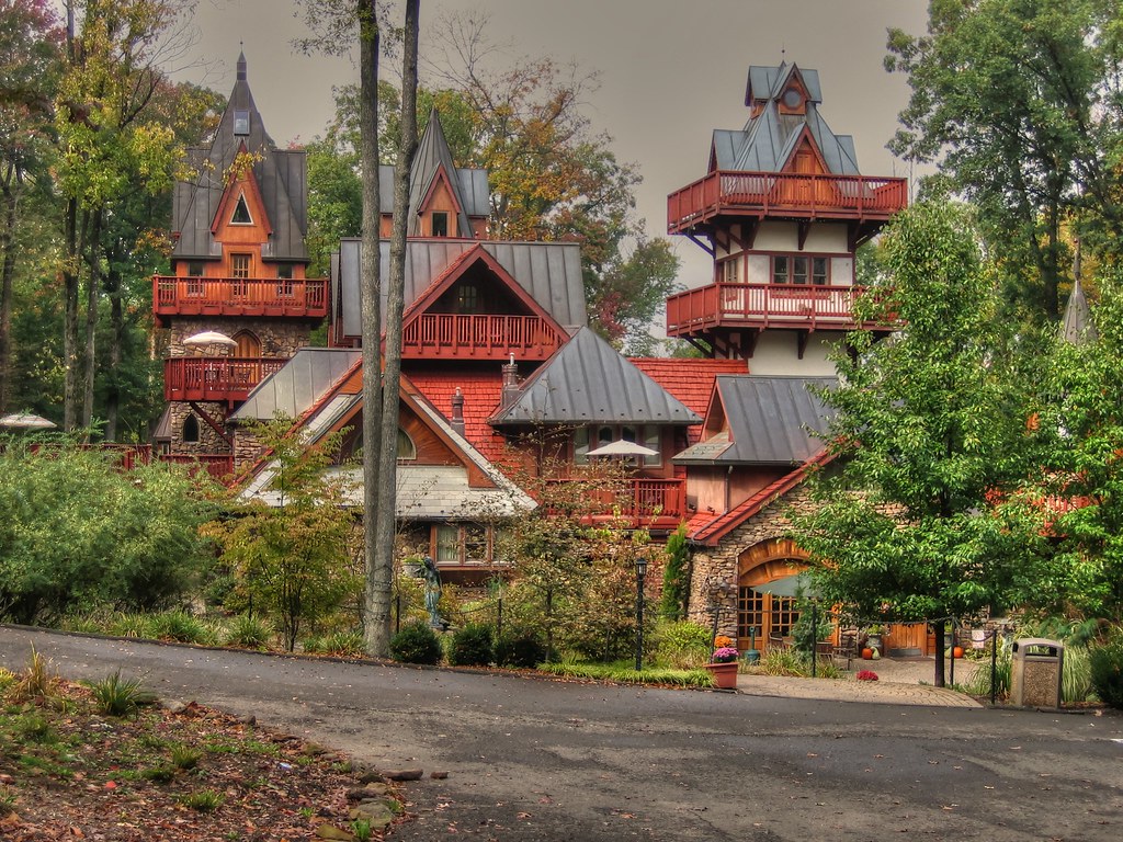 Landoll's Mohican Castle Some oldies from a trip to Ohio a… Flickr