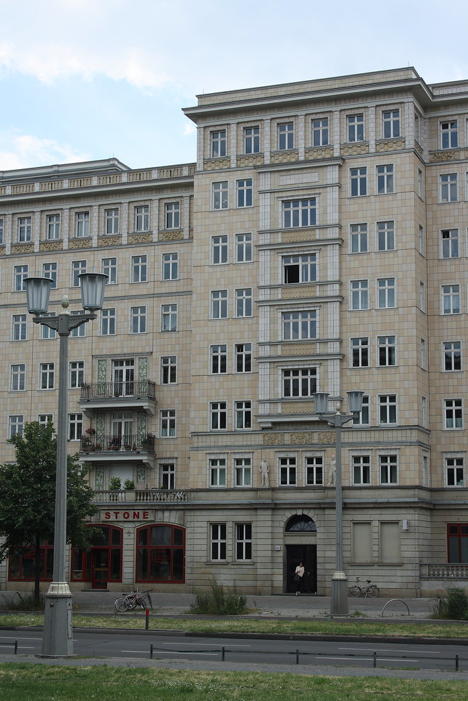Berlin Apartments A view on architecture at the Karl Marx … Flickr