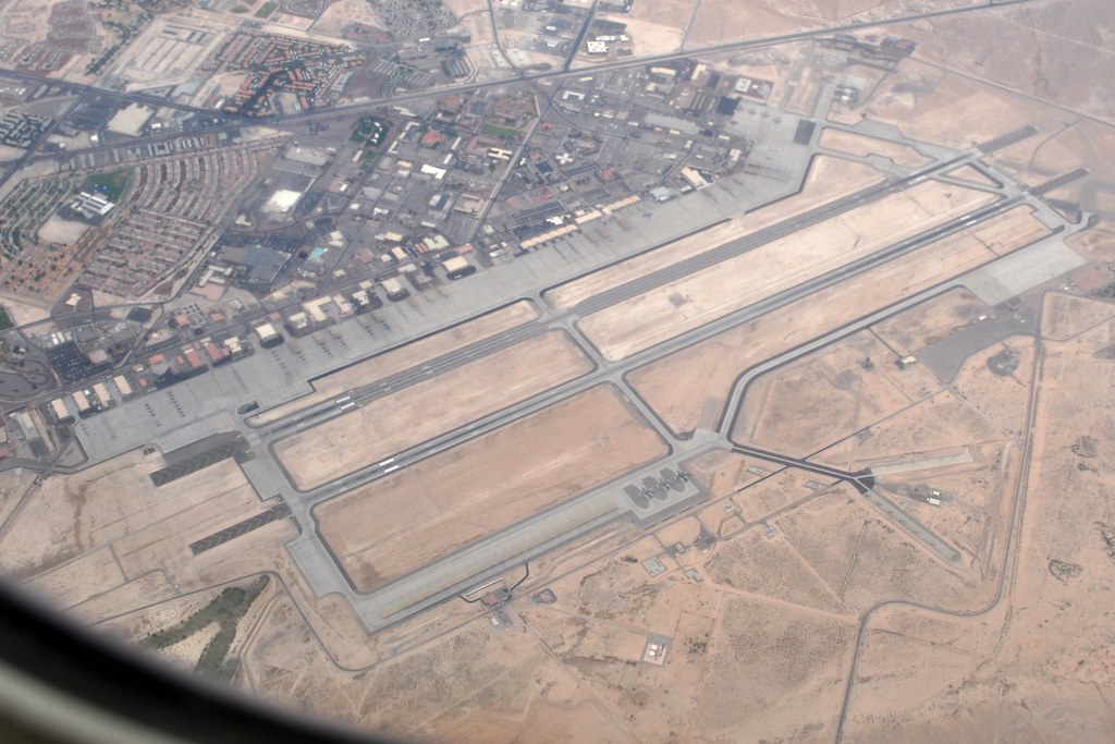LSV NELLIS AFB AIRPORT FROM N35204 FLIGHT LASEWR MSN 3057… Flickr