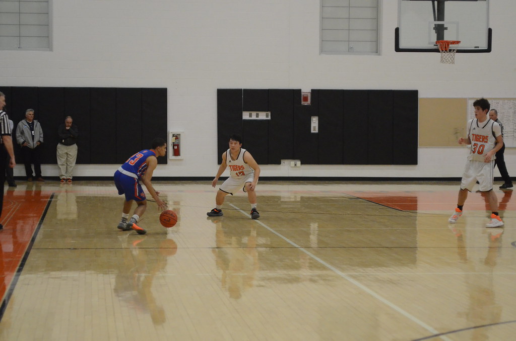 Newton North High School Boys Basketball vs Newton South 0… Flickr