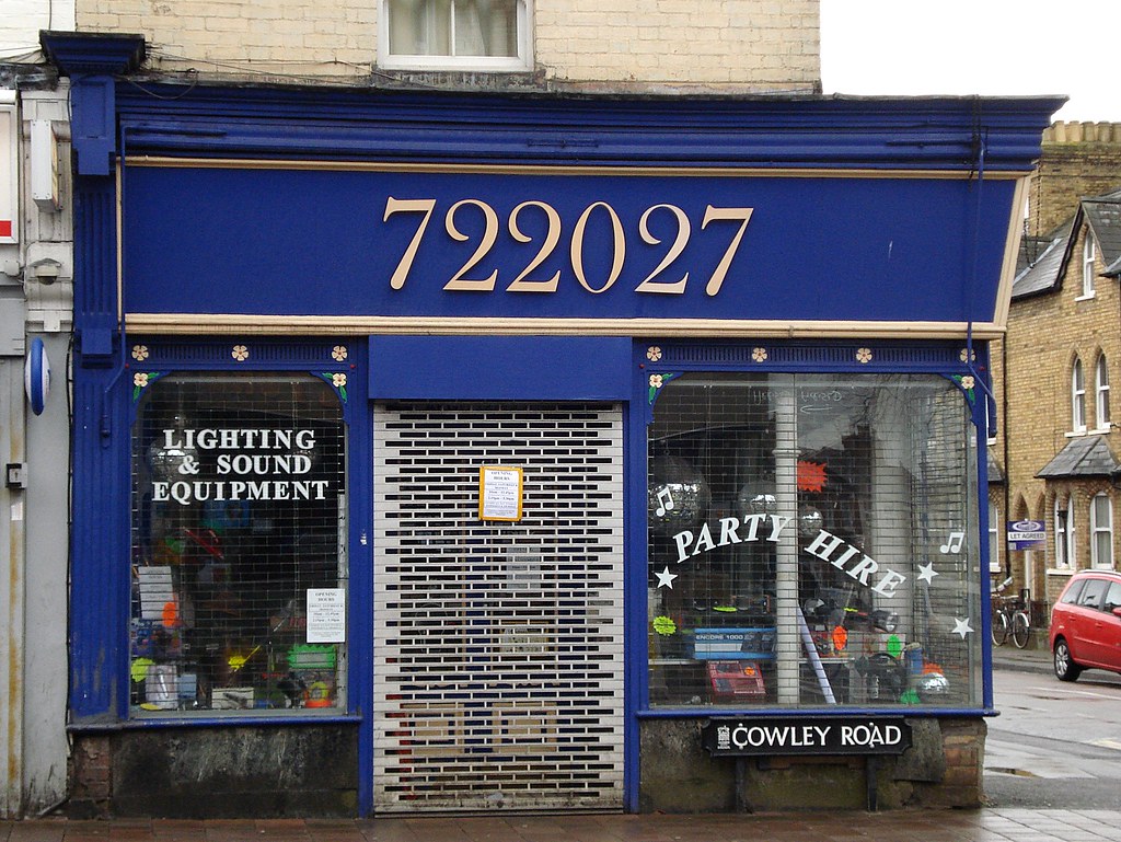 722027, Cowley Road, Oxford Is that the name of the shop, … Flickr