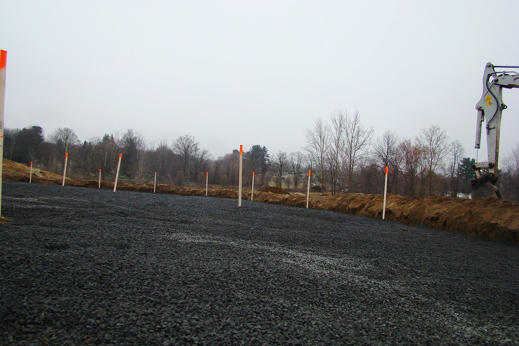 Blanket 4" Gravel Blanket above sub grade during the const… Flickr