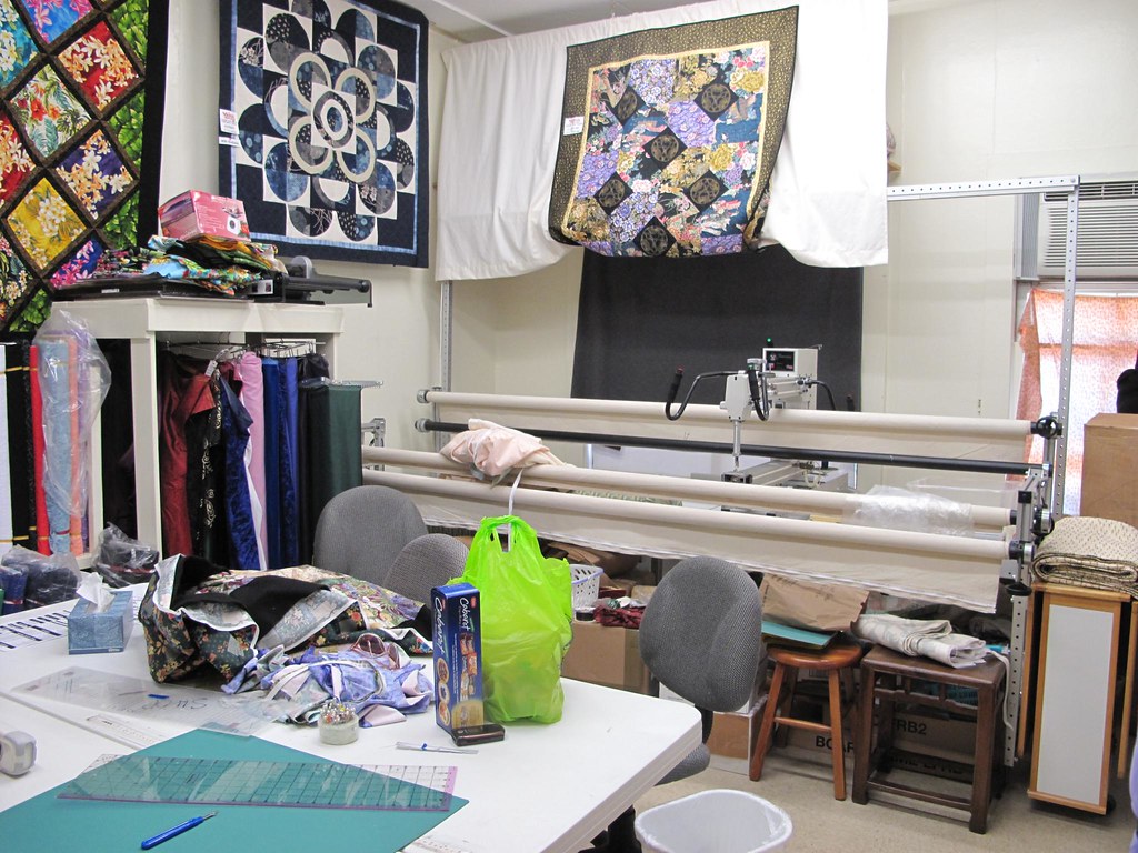 Vicky's fabric store, Kapa'a, Kauai Blogged at amy a la mo… Flickr