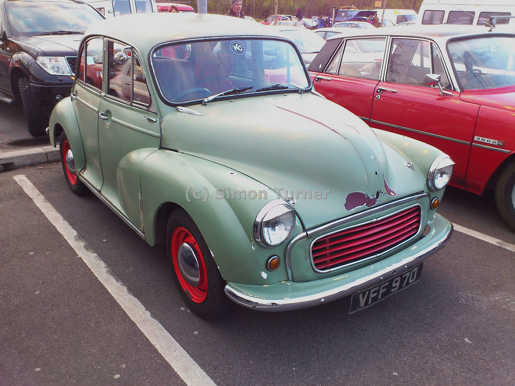 B&Q Leeds classic and american car meet00006 Morris Minor … Simon
