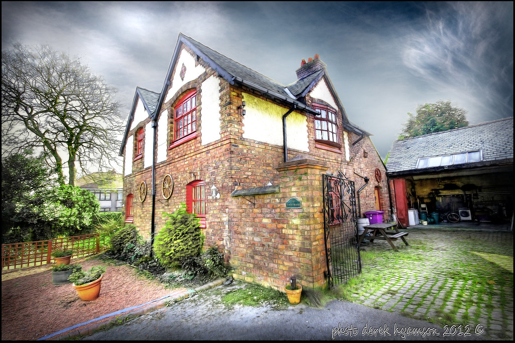 KILN HEY The Coach House, Kiln Hey Eaton Road. West Derby.… DEZ H