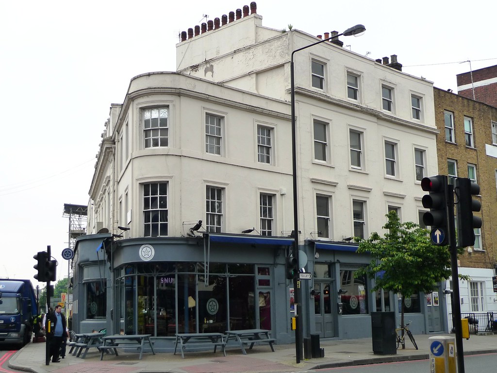 Grand Union, Camden Town, NW1 This pub/bar/burger restaura… Flickr