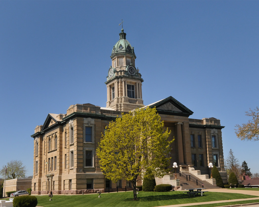 Lafayette County Courthouse (1905) Darlington, Wisconsin 4… Flickr