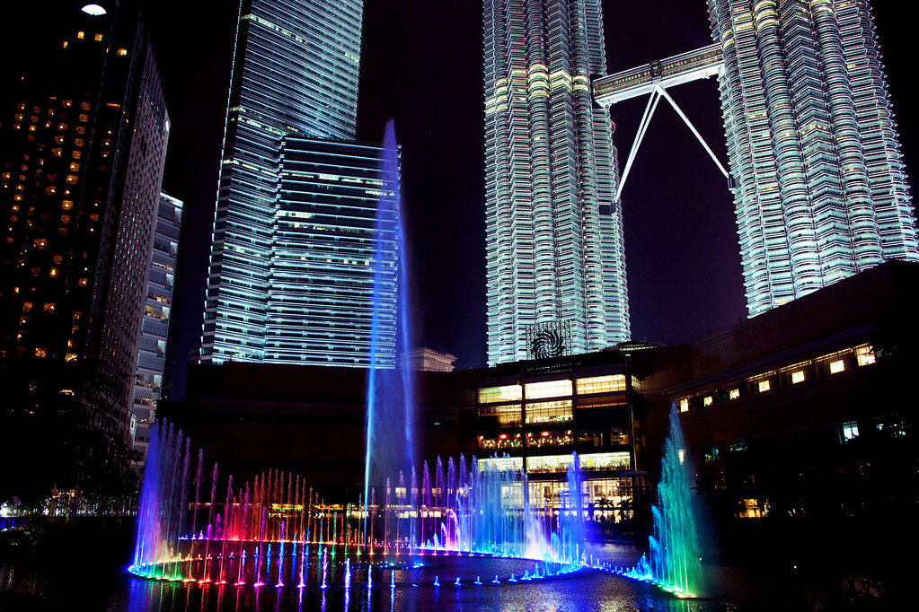 KLCC Kuala Lumpur City Centre Lake Symphony Fountain C… Flickr