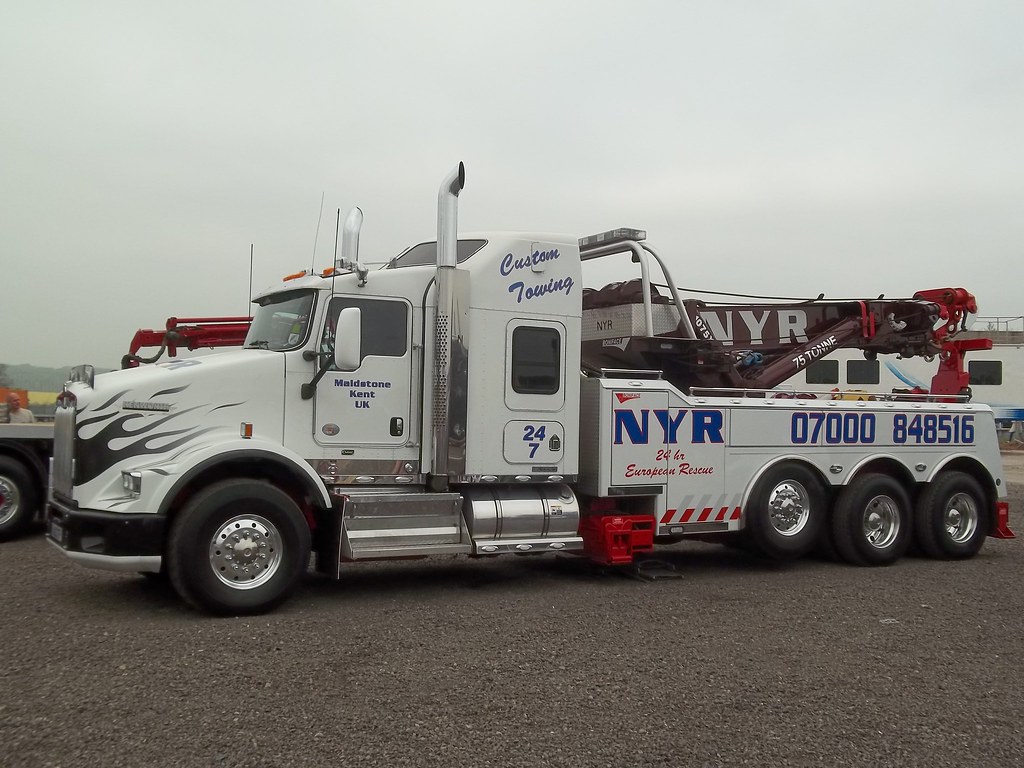 Recovery truck Donny Truck Race meeting 2011 RoadCarZ Flickr