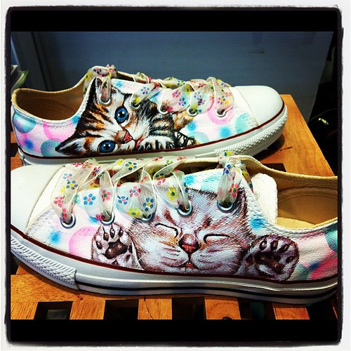 Kitty Cat custom shoes Thai Thailand Bangkok MBK WH… Flickr
