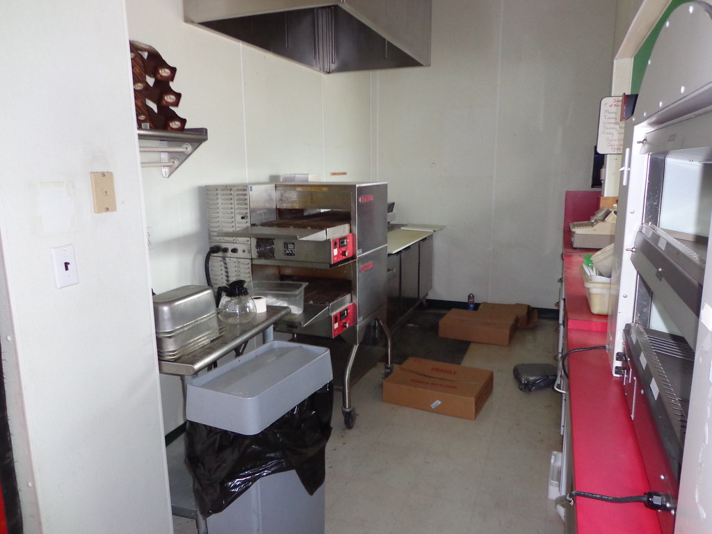 Arthur gas station (30) david_davis1 Flickr