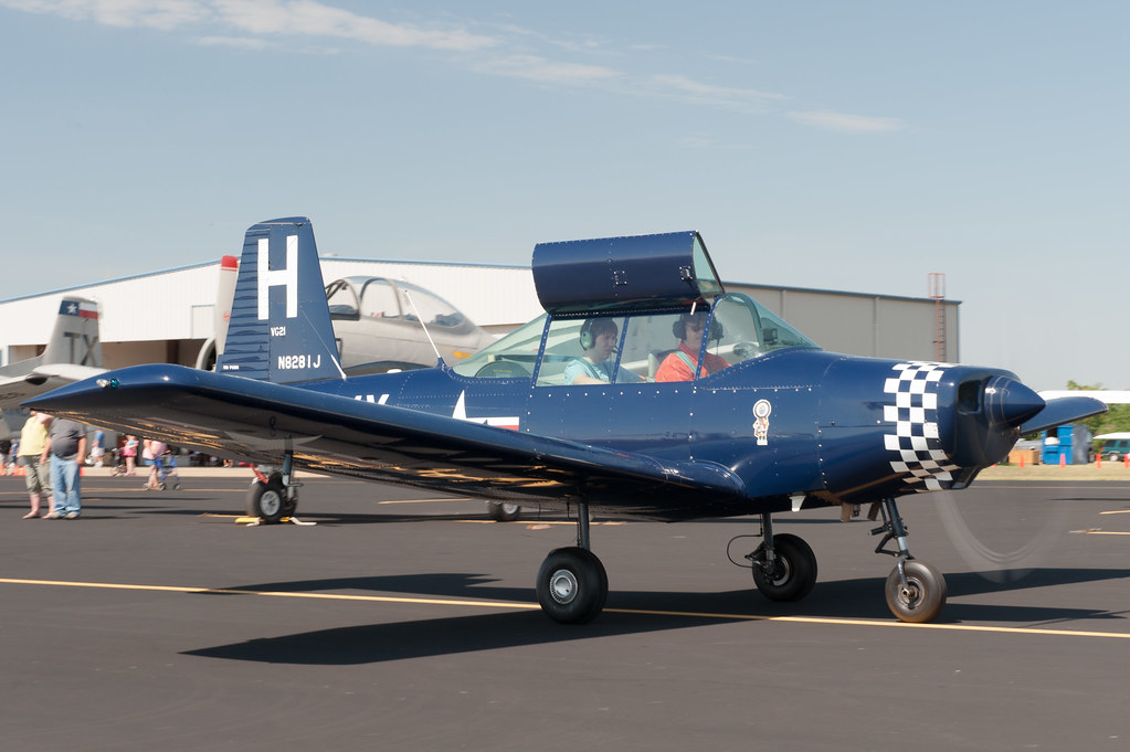 1979 Varga Aircraft Corp. 2150A Midway flyin 2012 David