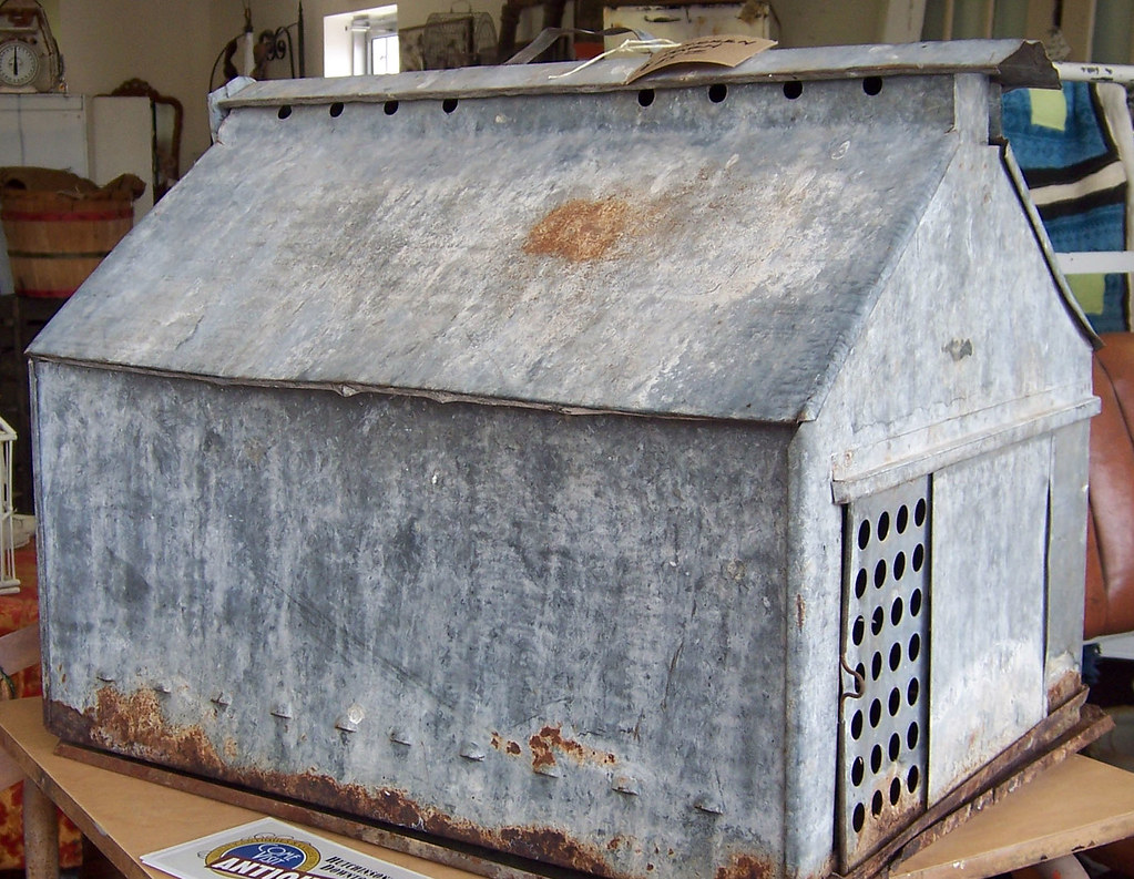 Galvanized Steel Chicken Barn A unique decorating piece fo… Flickr