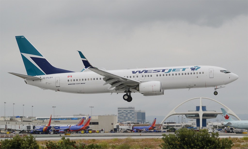 Westjet Airlines 737800 (CFLBV) LAX Approach Westjet Air… Flickr