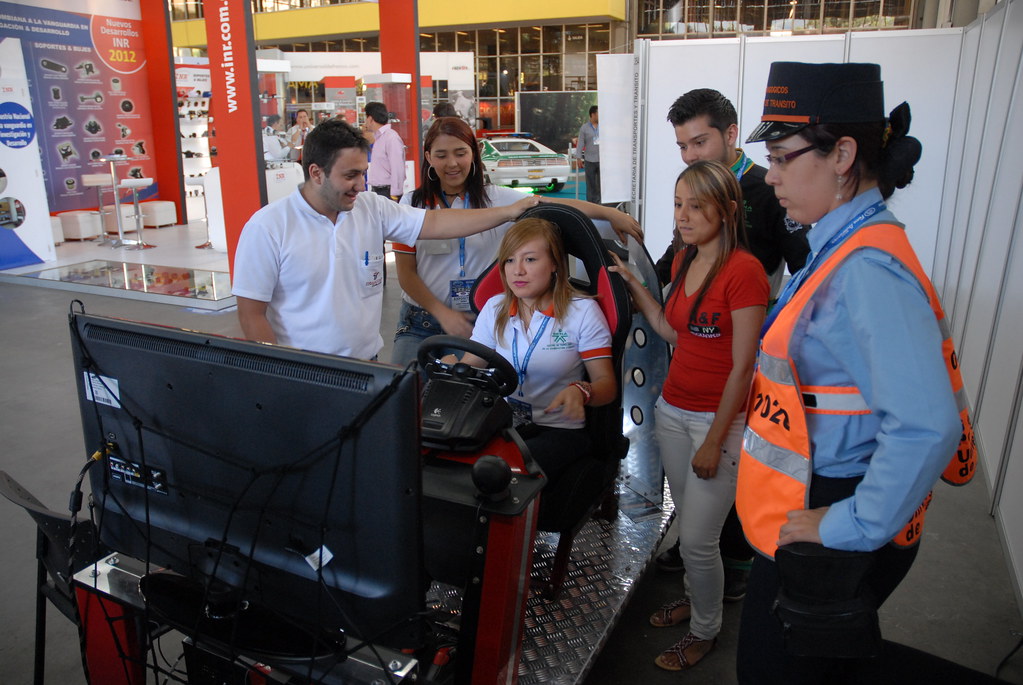 Educación vial en Feria Autopartes Flickr