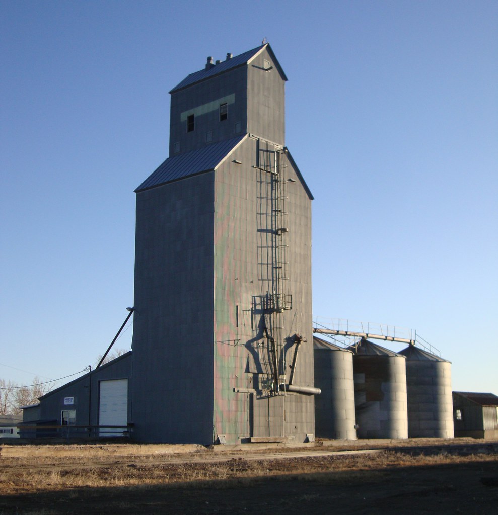 Grain Elevator (Scobey, Montana) Scobey is located in nort… Flickr