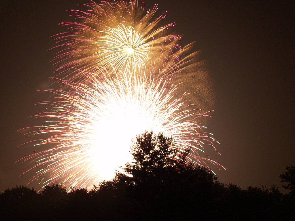 Portage Lakes S.P. (Ohio) Fireworks a photo on Flickriver