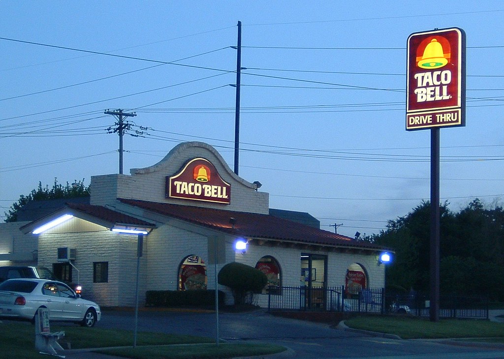Taco Bell (Old School version) NW 23rd and May Ave., Oklah… Flickr