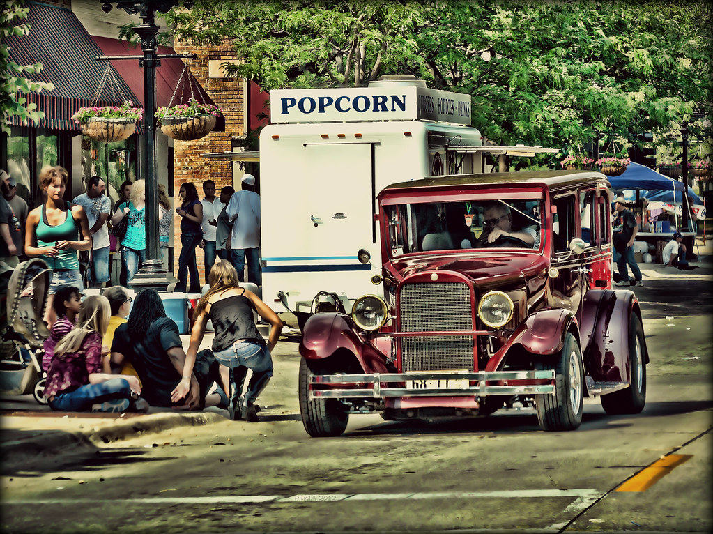 4th Street Cruise Taken at the 2012 Waterloo, Iowa Annual … Flickr