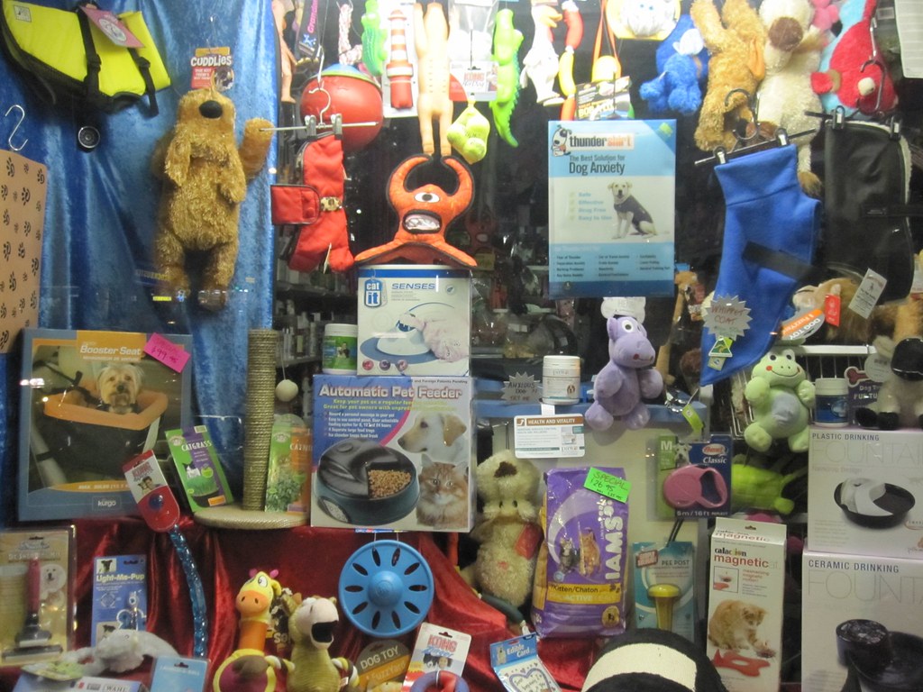 Zac's Pet Shop 366/171 52/25/2 Zac's pet shop is an ok pet… Flickr