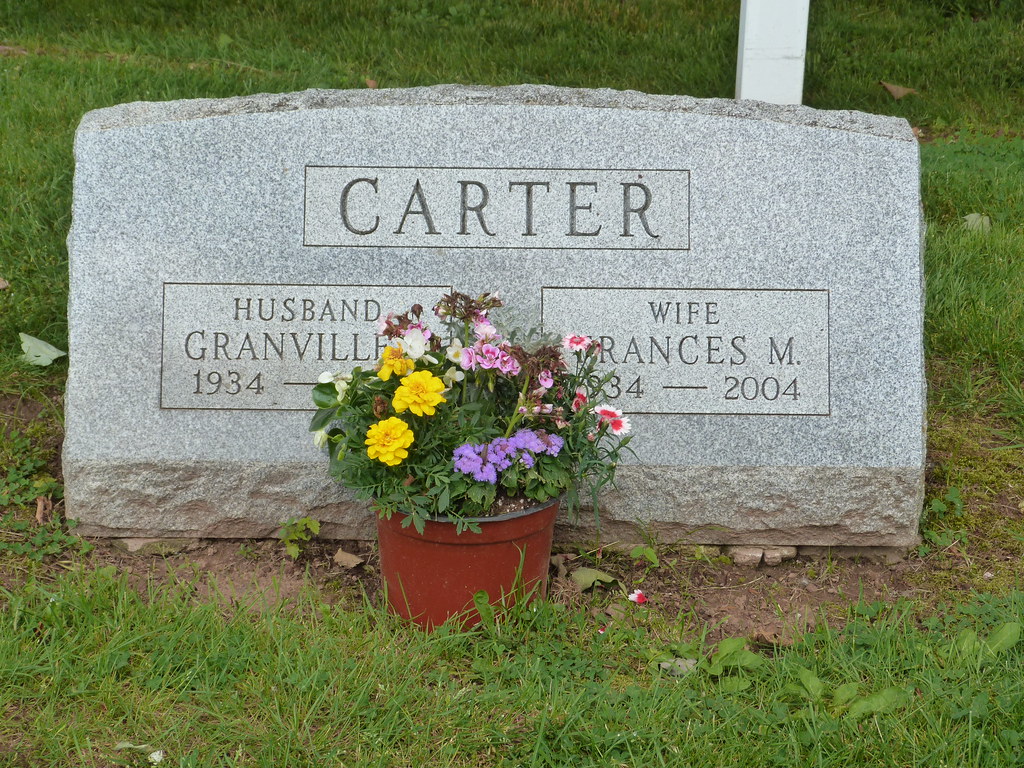 Miner Cemetery Grave of Granville Carter, d. 1986 and Fran… Flickr
