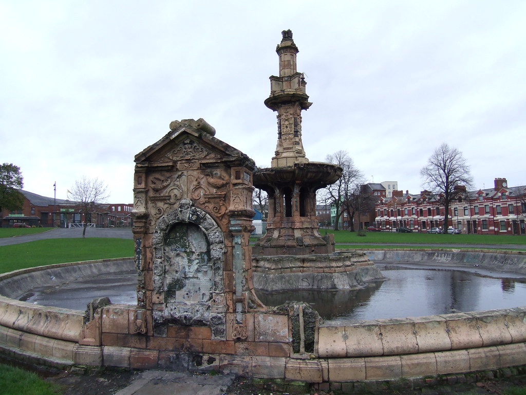 P4 fountain, Dunville Park, Falls Road, Belfast 2211… Flickr