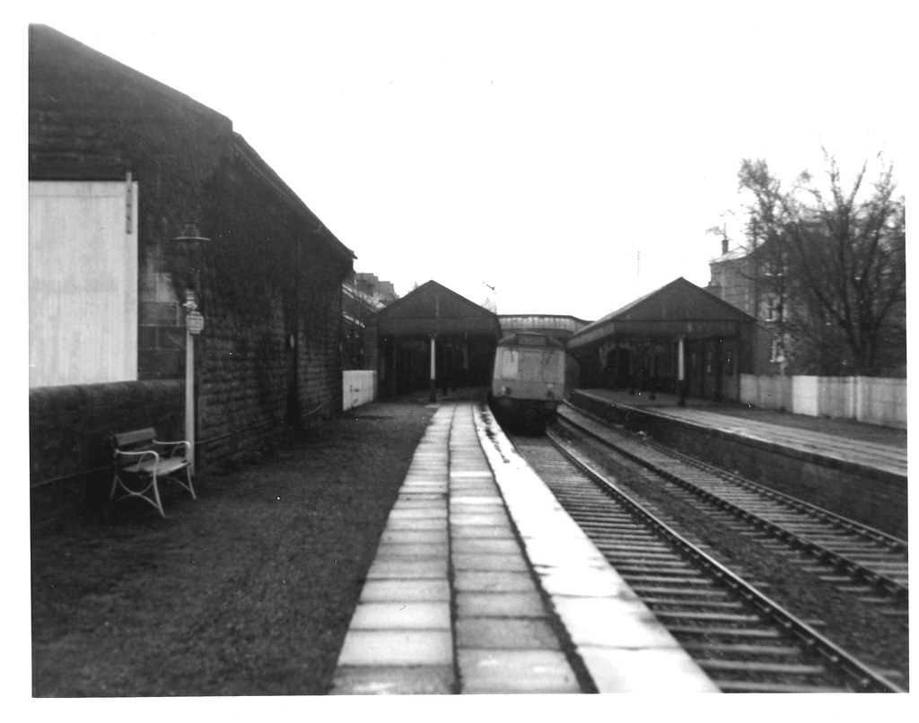 Kilmacolm looking east. April 1969. corriebob Flickr