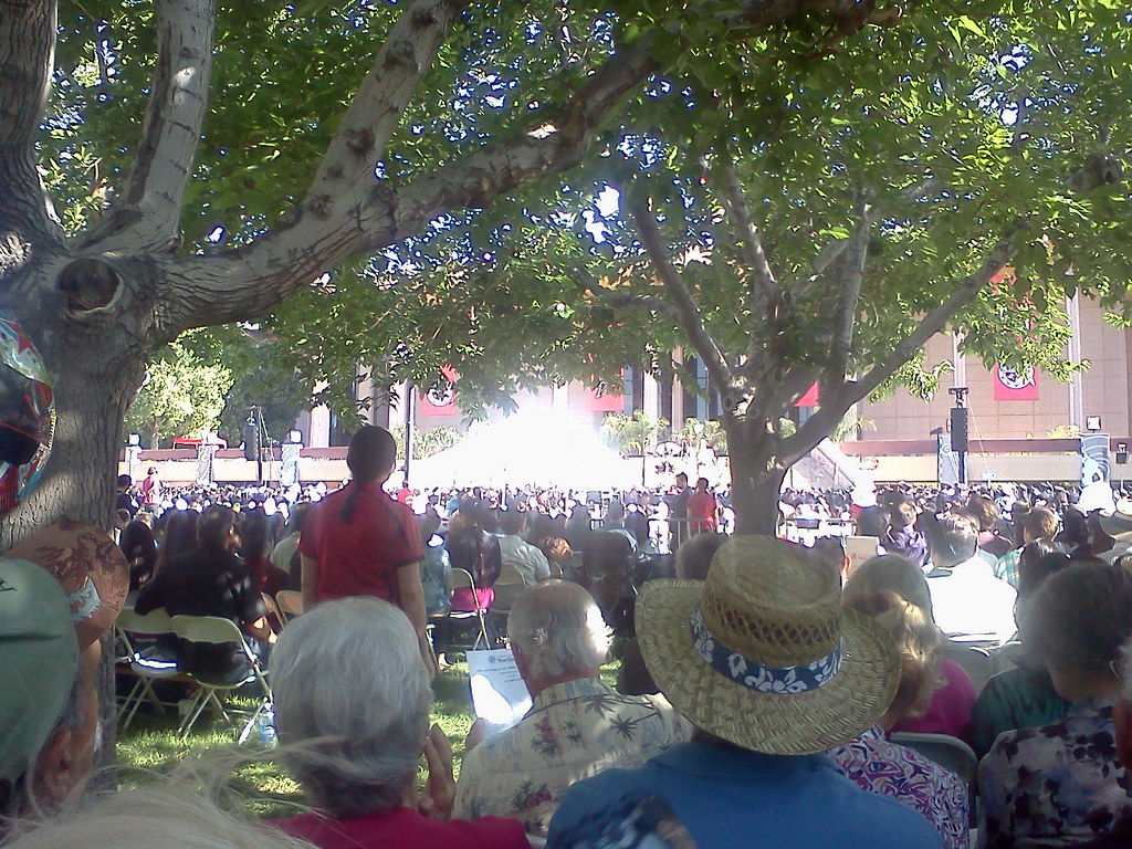 0522120843 Le Papillon Estate LS Flickr