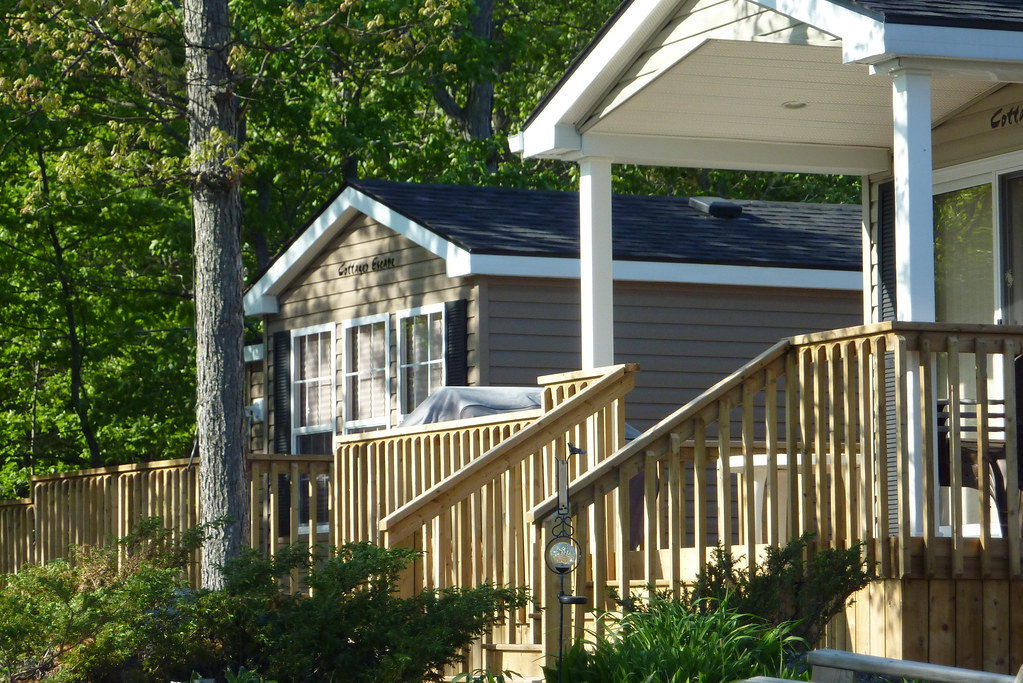 P1070280 Lantern Bay Resort Flickr