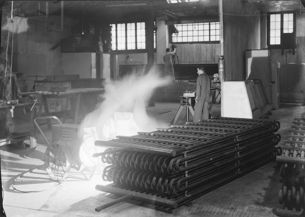 Fábrica, Portugal Fotografia sem data. Produzida durante a… Flickr