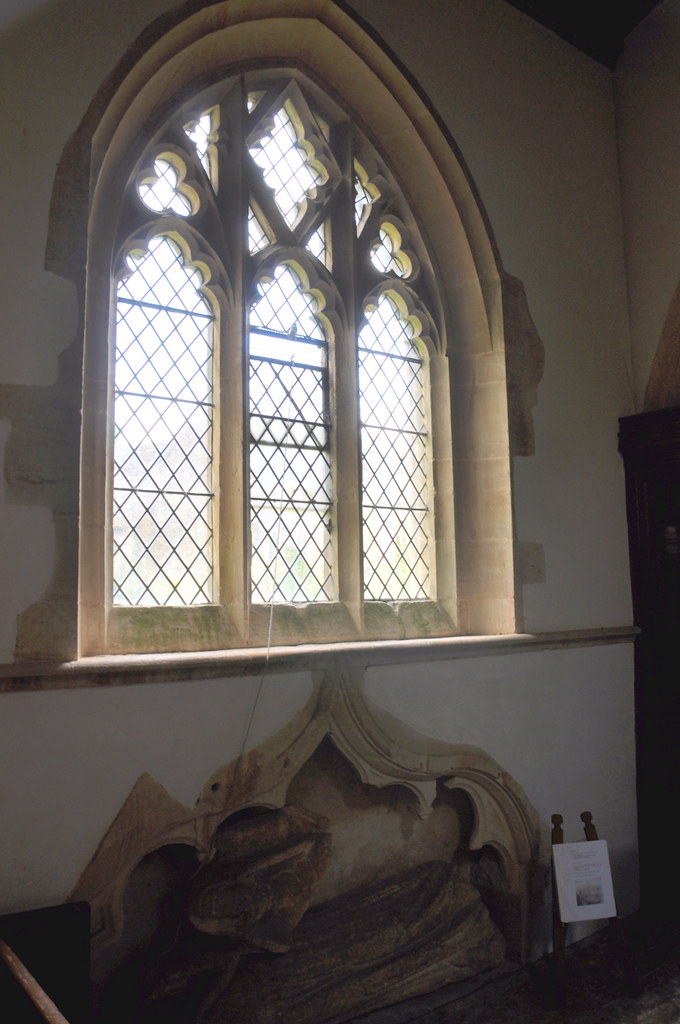 ShiptonunderWychwood071 St Mary C14 decapitated female … Flickr