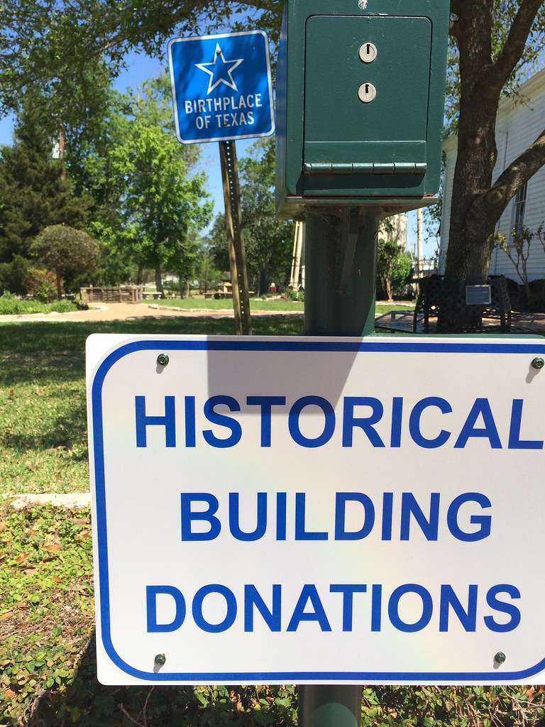 IMG_2746 Chappell Hill, TX and Bevers Kitchen Robert Gray Flickr